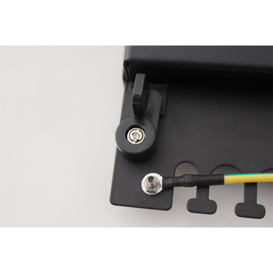 19 "1U + холоднокатаная сталь SPCC + 24 портов + Cat6A FTP патч-панель