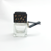 Flacon de parfum carré en verre de 8 ml avec bouchon couronne, échantillon gratuit pour diffuseur de parfum de voiture, clip de ventilation scellé, huile essentielle liquide, papier toilette