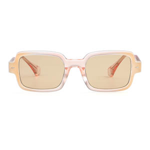 Lunettes <span class=keywords><strong>de</strong></span> soleil carrées vintage <span class=keywords><strong>de</strong></span> haute qualité à monture avec logo personnalisé Lunettes <span class=keywords><strong>de</strong></span> soleil <span class=keywords><strong>en</strong></span> métal pour femmes et hommes - Product Image 4
