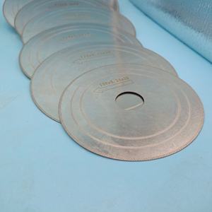 Lame de découpe professionnelle 150x0.3x20mm pour enlever le coulis, avec dents biseautées, pour <span class=keywords><strong>meuleuse</strong></span> d'angle sur <span class=keywords><strong>carrelage</strong></span> et pierre - Product Image 3