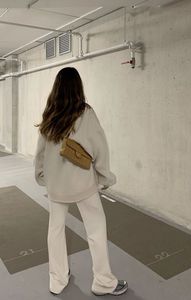 Completi Casual da Donna all'<span class=keywords><strong>Ingrosso</strong></span>: Ultimo Design, Tuta Ricamata a Tinta Unita, Set Personalizzato con Pantaloni a Gamba Larga e Felpa - Product Image 3