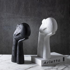 Estatuilla de retrato en blanco y negro, cabeza inclinada, mejilla de mano para mesita de noche, entrada, salón, TV, gabinete de vino, escritorio, cerámica esmaltada - Product Image 3
