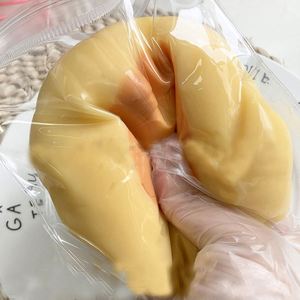 ของเล่นบีบสควิชชี่พุดดิ้งขนาดใหญ่ 8 ซม. รุ่นใหม่ สมจริง นุ่มเหนียว บรรเทาความเครียด ของขวัญสำหรับเด็กและผู้ใหญ่ ช่วยเพิ่มความสุข - Product Image 2