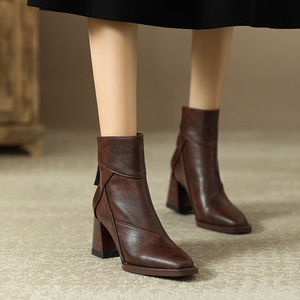 Botines de Tacón Grueso Marrones para Mujer, Modelo 2026, Botas de Tacón Alto Ajustadas, Estilo Británico Retro para Invierno - Product Image 2