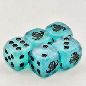 Salida de moq bajo, 5 uds., borde redondo, azul, translúcido, punta de mármol, dados personalizados, grabado de logotipo, juego de dados de resina acrílica de plástico - Product Image 6