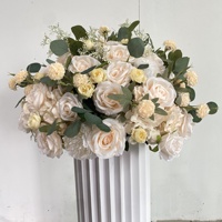 Tissu en gros pour boules de fleurs de mariage de style européen, rose, pour une utilisation décorative sur les tables d'hôtel et dans les scènes de mariage