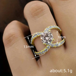 Anello di Fidanzamento Creativo e Alla Moda, Gioiello da Dito per Donne, Design Accattivante - Product Image 3