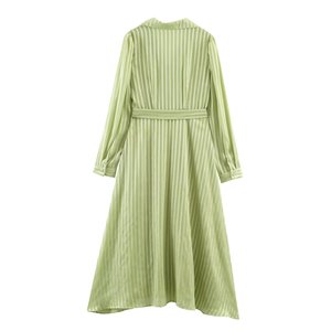 Abito Midi <span class=keywords><strong>da</strong></span> <span class=keywords><strong>Donna</strong></span> in Raso a Righe Personalizzato Primavera 2026, con Cintura Avvolgente e Bottoni Frontali, Maniche Lunghe, OEM/ODM <span class=keywords><strong>da</strong></span> Fabbrica Cinese - Product Image 2