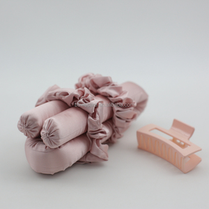 Schiuma di memoria all'interno durante la notte utilizzando aste per arricciare i capelli con Scrunchies 22MM di seta di gelso <span class=keywords><strong>Set</strong></span> di rulli per arricciare i capelli senza calore - Product Image 1