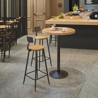 Table de bar ovale moderne de luxe en bois massif et fer pour café commercial, salon de thé, table haute pour villas, extérieurs, mobilier de restaurant