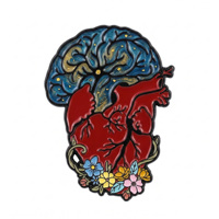 Broches de revers personnalisées créatives en métal émaillé souple, modèle pilule médicale, mini pilule d'amour, vente en gros
