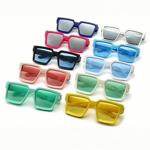 Gafas de Sol Cuadradas Extra Grandes con Logotipo Personalizado, Estilo Veraniego, Retro, Colores Dulces, Protección UV400, para Hombre y Mujer - Product Image 6