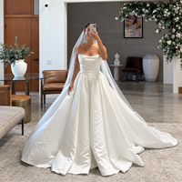 Robe de mariée en satin bustier froncée coupe trapèze avec traîne cathédrale 2026 sur mesure en gros