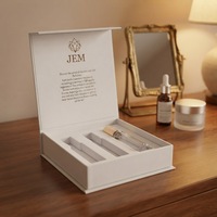 Boîtes cadeaux premium personnalisées avec flacon de parfum vide, estampage à chaud et insert pour l'emballage de parfums et de cosmétiques