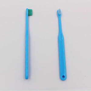 Cepillo de dientes de estilo japonés con cabezal pequeño, cerdas suaves de alta densidad, cepillo de dientes manual para niños - Product Image 1