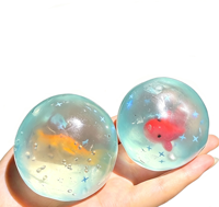 Balle anti-stress transparente en TPR de 6 cm, multi-styles, avec figurine de poisson rouge intégrée et paillettes étoilées, jouet sensoriel pour soulager le stress