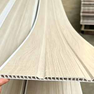 Panneau mural décoratif en PVC brillant pour plafond et lambris, fabriqué en Chine, pour la maison - Product Image 1