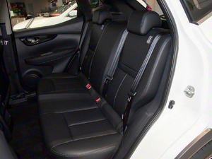 Nissan Qashqai essence SUV 2.0L édition Glory version haut de gamme 2025 - Product Image 6