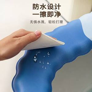 Nouvelle housse de siège de toilette épaisse, imperméable et chaude, de type adhésif, adaptée à toutes les saisons, siège de toilette imprimé. - Product Image 1