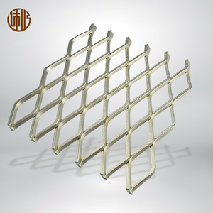 Tôle de treillis métallique expansé en acier au carbone robuste à mailles losangées surélevées pour passerelles, escaliers et plateformes de construction industrielle - Product Image 2
