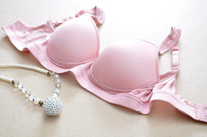 Arin Femmes Incroyable Nude Feel Pure Silk Bra Femmes Confortable Respirant Sans Couture 100% Silk Top Light Silk Bra - Product Image 2