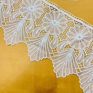 Ren trắng 100% polyester thêu hoa 3D bằng chất liệu lụa sữa, viền ren trang trí đám cưới, viền ren đính sequin - Product Image 6