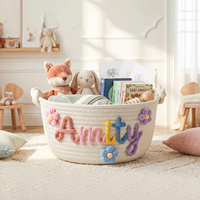 Cesta de Armazenamento para Bebê com Nome Bordado Personalizado, Cesto de Brinquedos em Corda de Algodão, Decoração Boho Colorida para Quarto de Bebê, Presente para Chá de Bebê