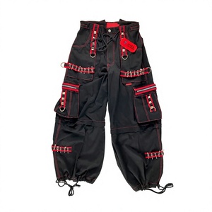 Pantalones Cargo Harem Góticos Punk para Hombre, Negros con Remaches Rojos, Múltiples Bolsillos, Cordón Ajustable, Estilo Urbano - Product Image 1