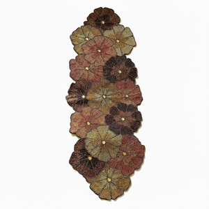 Camino de mesa con cuentas Pier1 vintage: decoración de Otoño de crisantemos - Product Image 1