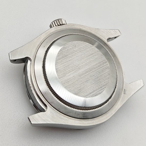 นาฬิกาโลโก้สั่งทำ 40 มม. นาฬิกาผู้ชายระดับไฮเอนด์สำหรับนักธุรกิจ ตัวเรือนสแตนเลสสตีล 316L รับผลิตแบบ OEM ODM หน้าปัดมีช่องแสดงวันที่ พร้อมกลไก NH35 - Product Image 6