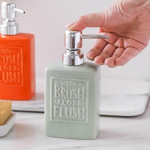 Bouteille <span class=keywords><strong>de</strong></span> lotion en céramique rétro créative pour hôtel et maison <span class=keywords><strong>Distributeur</strong></span> <span class=keywords><strong>de</strong></span> <span class=keywords><strong>savon</strong></span> pour salle <span class=keywords><strong>de</strong></span> bain désinfectant pour les mains - Product Image 2