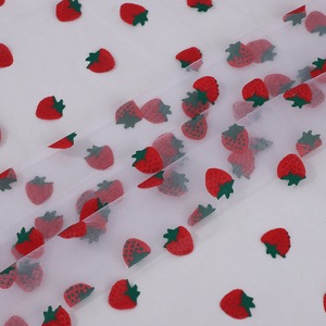 Bán Buôn Sản Phẩm Dệt May In Trái Cây Lưới Vải Dâu Tây In Vải Cho Cô Gái Puffy Váy - Product Image 2