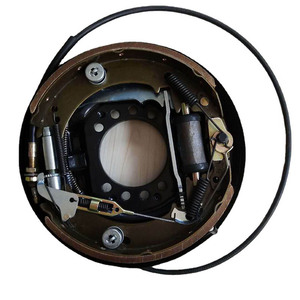 Freins de <span class=keywords><strong>voiture</strong></span> <span class=keywords><strong>tambour</strong></span> de <span class=keywords><strong>frein</strong></span> semi-remorque de haute qualité 4 boulons <span class=keywords><strong>frein</strong></span> hydraulique - Product Image 6