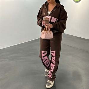 Conjunto de Jogger con capucha estampada personalizada para mujer, recién llegado, trajes de 2 piezas de gran tamaño con cremallera para invierno y otoño, tela de punto informal - Product Image 2