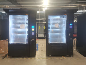 Máy bán hàng tự động ngoài trời hoàn toàn tự động công suất lớn, được trang bị màn hình cảm ứng 21.5 inch và thân máy hoàn toàn không thấm nước. - Product Image 4