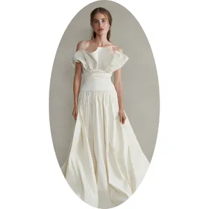 बंद-कंधे बिना आस्तीन सुरुचिपूर्ण सरल एक लाइन शादी की पोशाक साटन कीमत