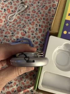 Badge numérique portable IA, écran tactile Ultra HD de 1,85 pouce, badge électronique Bluetooth avec photos personnalisées et GIF animés - Product Image 2