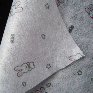 Non-tissé imprimé dessin animé en polypropylène (PP) pour masques faciaux pour enfants – Matière première non-tissée imprimée - Product Image 4