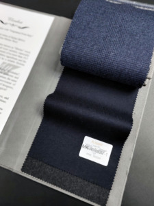 Abito Classico Doppiopetto da <span class=keywords><strong>Uomo</strong></span> con Bottoni Dorati, Vestibilità Slim e Moderna, Completo da <span class=keywords><strong>Uomo</strong></span> 2 Pezzi (Giacca + Pantaloni) Realizzato su Misura in Fabbrica - Product Image 5