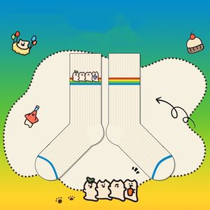 Chaussettes mi-mollet pour femmes, motif chat anime, absorbant la transpiration, en fibre de polyester, chaussettes sportives pour jeunes - Product Image 1