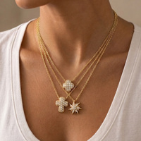 Collier pendentif croix religieuse plaqué or tendance avec zircon blanc étincelant CZ, bijoux chrétiens catholiques pour femmes et hommes, cadeau de mariage