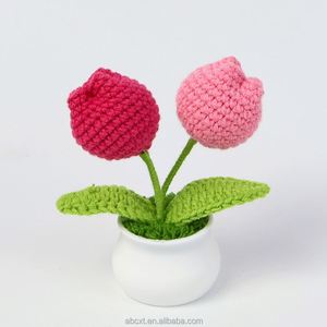 Maceta de Tulipanes Tejida a Crochet, Mini Planta Artificial en Maceta, Decoración Perfecta para el Hogar, Regalo - Product Image 5