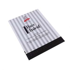 Sac en plastique polyéthylène à fermeture hermétique personnalisé avec logo imprimé, compostable, biodégradable, fabricant de sacs d'emballage pour vêtements, sacs d'expédition - Product Image 4