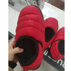 Ultralight ในร่มฤดูหนาวเป็ดห่านลง<span class=keywords><strong>รองเท้า</strong></span>แตะผู้หญิงผู้ชายนุ่มอบอุ่นผ้ารองเท้าแตะ Anti-Skid <span class=keywords><strong>รองเท้า</strong></span> - Product Image 1