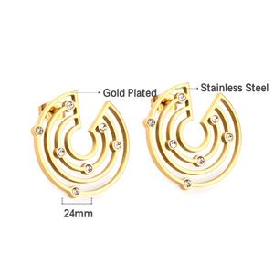 ต่างหูแฟชั่นสแตนเลสสตีลสำหรับผู้หญิง ชุบทอง 18k รูปทรงพีระมิดกลวง สามเหลี่ยม วงกลม ต่างหูแบบติดหูประดับเพชรซิร์คอน - Product Image 3