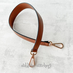 Cinturino in finta pelle-19 pollici - Product Image 2