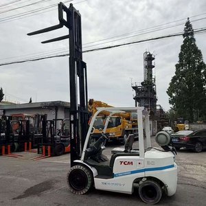 מלגזה <span class=keywords><strong>TCM</strong></span> משומשת דגם FD30, 3 טון, דיזל, תורן דו-שלבי, הפעלה בישיבה, יעילות גבוהה, שעות עבודה נמוכות, למכירה, משלוח מהיר - Product Image 3