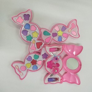 <span class=keywords><strong>Set</strong></span> Trucco Rosa da Principessa per Bambine, Kit Cosmetico da Viaggio in Plastica Non Tossica, Giocattolo di Bellezza Sicuro per il Gioco di Imitazione Prescolare - Product Image 3