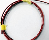Kabel Fiber Optik 5.3*2.0mm 1 Serat G657A1 GJYXFCH Biru Putih Merah Kuning Bergaris untuk Luar Ruangan FTTH Drop Cable