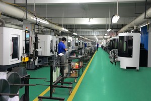 Lame de scie à contreplaqué à pointe carbure 305 mm 120T, durable, faible perte, finition lisse pour le traitement du bois - Product Image 4